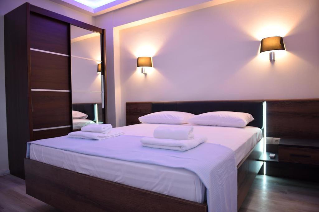 La Perla Apartment 2 Kalamata Ngoại thất bức ảnh